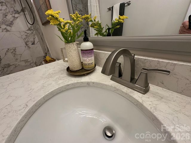 3821 Dunwoody Drive, Charlotte, NC 28215