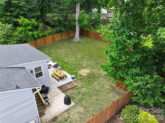 3821 Dunwoody Drive, Charlotte, NC 28215