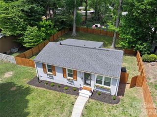 3821 Dunwoody Drive, Charlotte, NC 28215