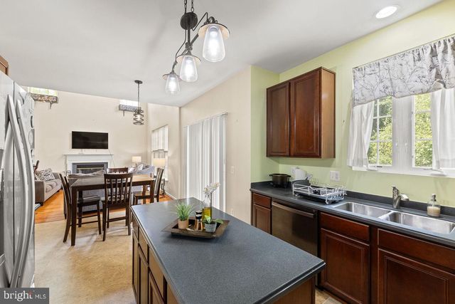 35554 SARASOTA ST, Round Hill, VA 20141
