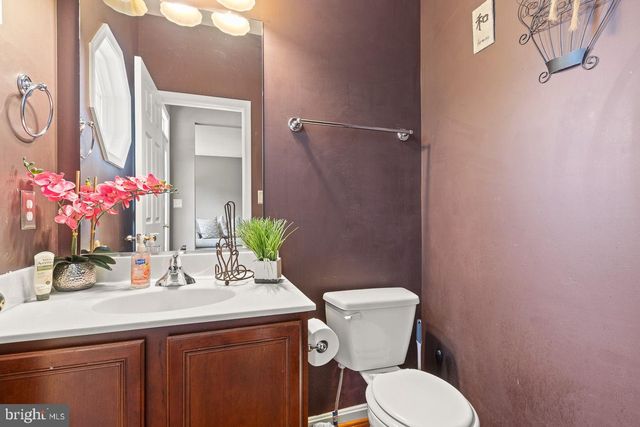 35554 SARASOTA ST, Round Hill, VA 20141