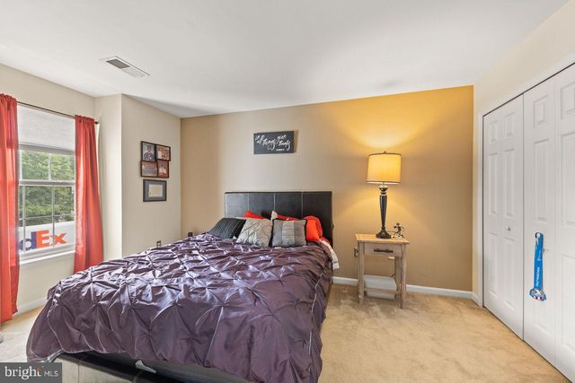 35554 SARASOTA ST, Round Hill, VA 20141