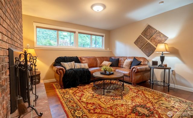 19206 11th Avenue NE, Shoreline, WA 98155