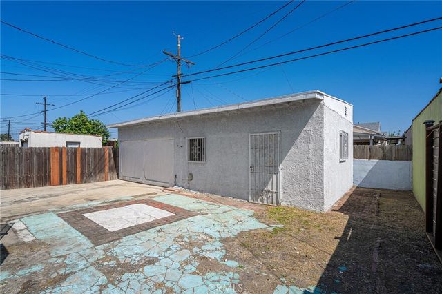 753 W 104th Street, Los Angeles, CA 90044