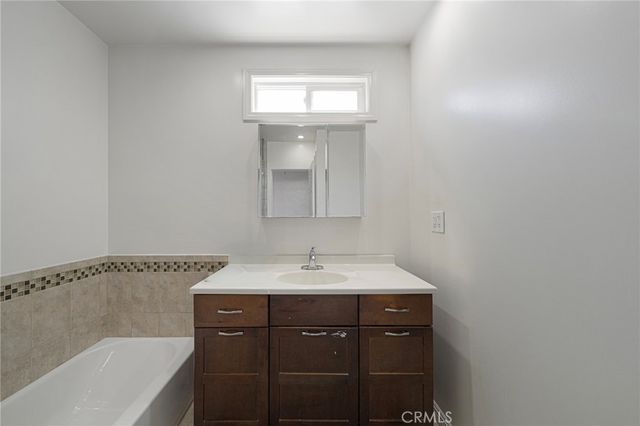 753 W 104th Street, Los Angeles, CA 90044