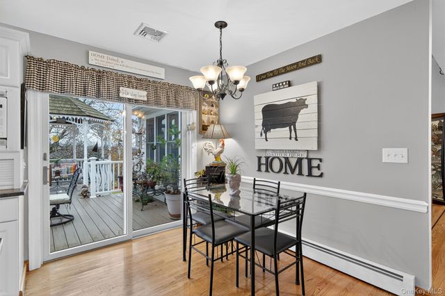 31 Almond Tree Lane, Warwick, NY 10990