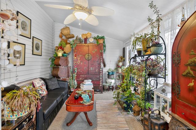 31 Almond Tree Lane, Warwick, NY 10990