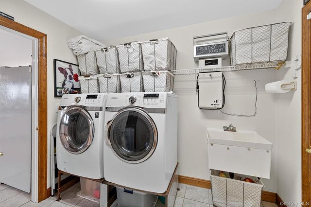 31 Almond Tree Lane, Warwick, NY 10990