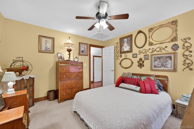 31 Almond Tree Lane, Warwick, NY 10990