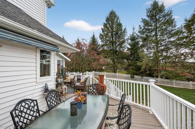 31 Almond Tree Lane, Warwick, NY 10990