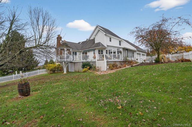 31 Almond Tree Lane, Warwick, NY 10990