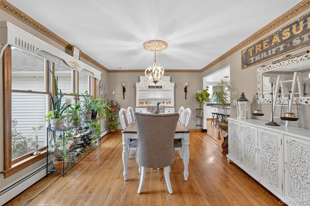 31 Almond Tree Lane, Warwick, NY 10990