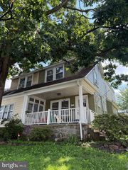 359 BLANCHARD RD, Drexel Hill, PA 19026