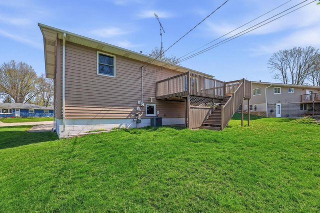911 Mayer LANE, Mayville, WI 53050