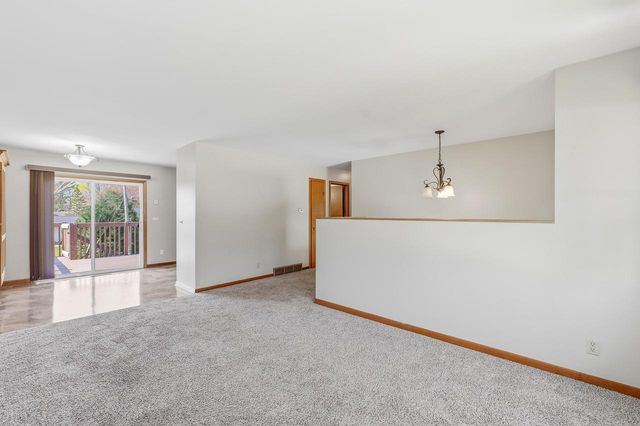 911 Mayer LANE, Mayville, WI 53050