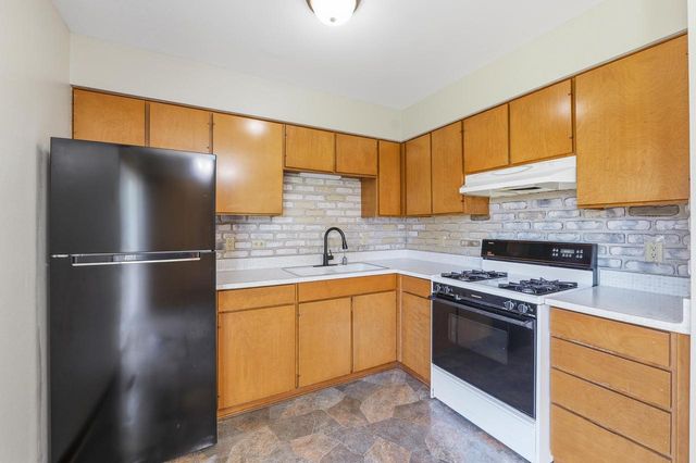 911 Mayer LANE, Mayville, WI 53050