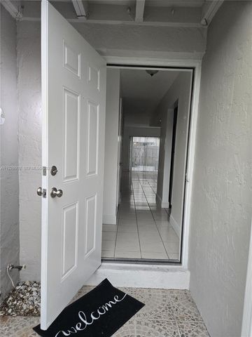 8054 SW 150 AV 408, Miami, FL 33193