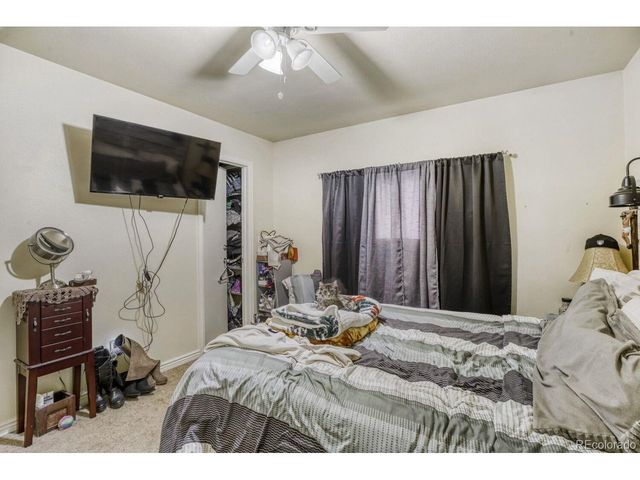 2803 Denver Ave, Longmont, CO 80503