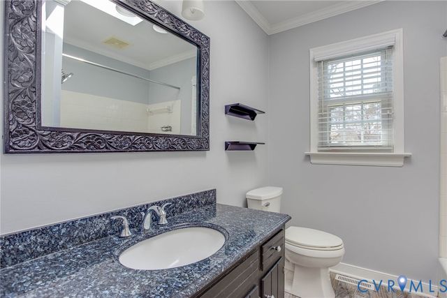 518 Glenmeadow Rd, Midlothian, VA 23114