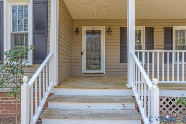 518 Glenmeadow Rd, Midlothian, VA 23114