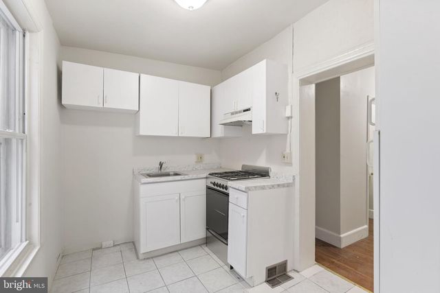 725 S SMEDLEY ST, Philadelphia, PA 19146