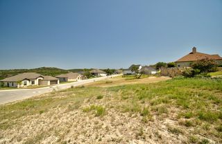 2006 Valencia Dr # 83, Kerrville, TX 78028
