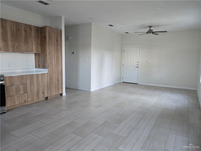 2912 N Israel Lane D, Alton, TX 78573