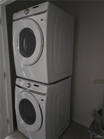 2912 N Israel Lane D, Alton, TX 78573