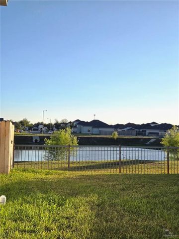 2912 N Israel Lane D, Alton, TX 78573