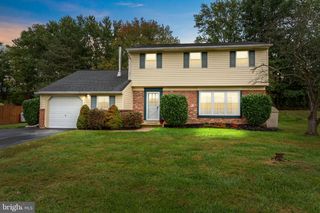 1782 BRANDYWINE DR, Southampton, PA 18966