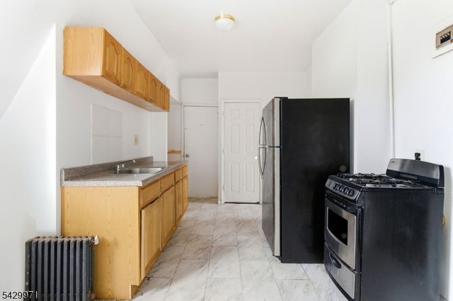 37 Lenox Ave, Irvington Twp., NJ 07111