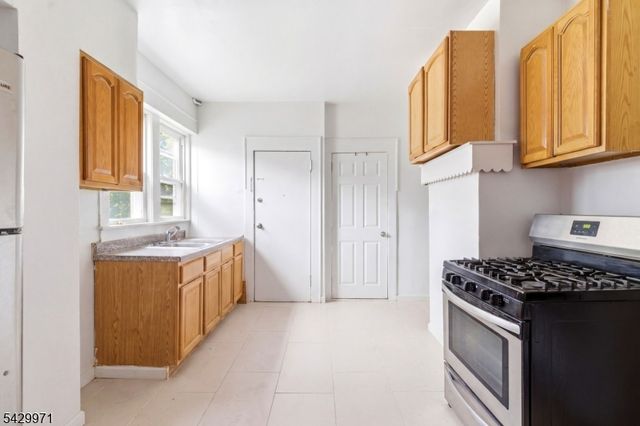 37 Lenox Ave, Irvington Twp., NJ 07111