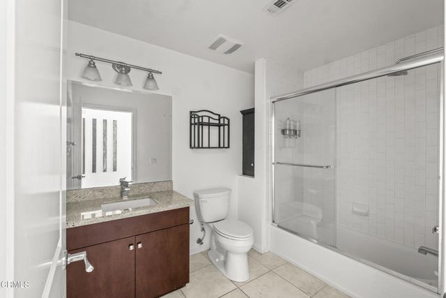 1901 Victoria Avenue 201, Oxnard, CA 93035