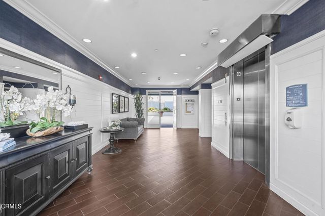 1901 Victoria Avenue 201, Oxnard, CA 93035