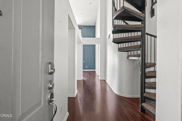 1901 Victoria Avenue 201, Oxnard, CA 93035