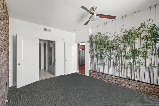 1901 Victoria Avenue 201, Oxnard, CA 93035