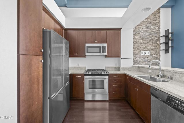 1901 Victoria Avenue 201, Oxnard, CA 93035