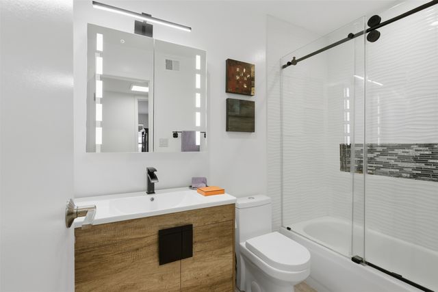 2501 Zia 7-104, Santa Fe, NM 87505