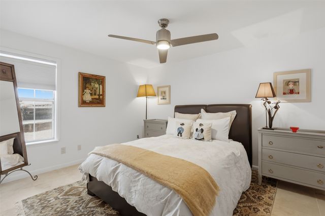 2501 Zia 7-104, Santa Fe, NM 87505