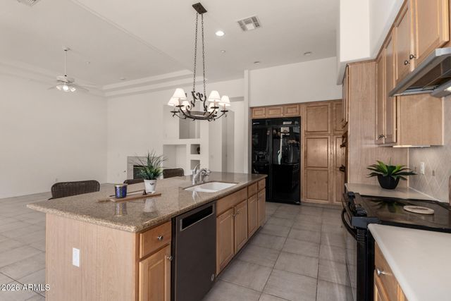 7763 E EVENING GLOW Drive, Scottsdale, AZ 85266