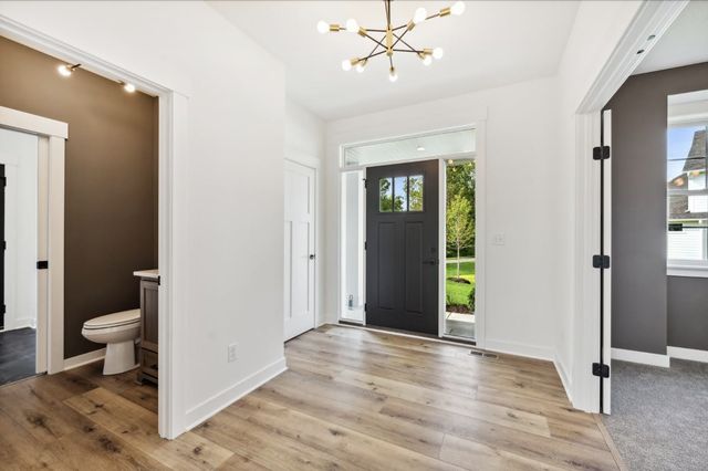 5324 Spring Lane, Minnetonka, MN 55345