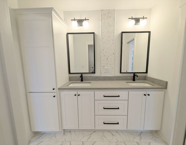 5324 Spring Lane, Minnetonka, MN 55345