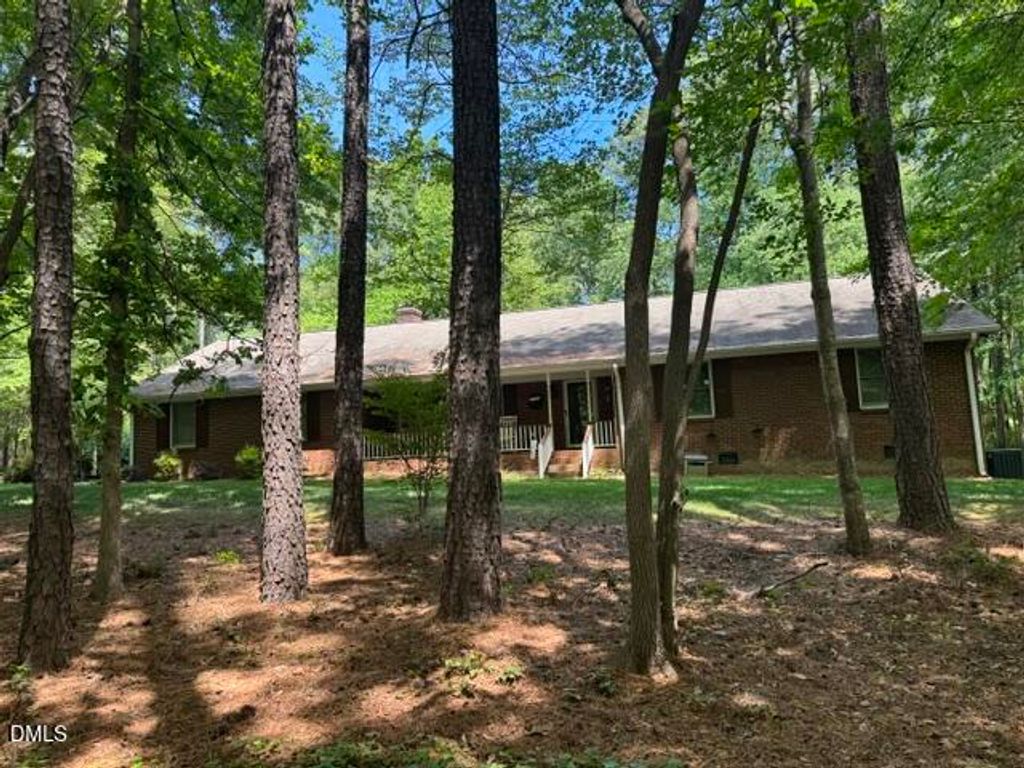 2800 Elsbeth Court, Wake Forest, NC 27587