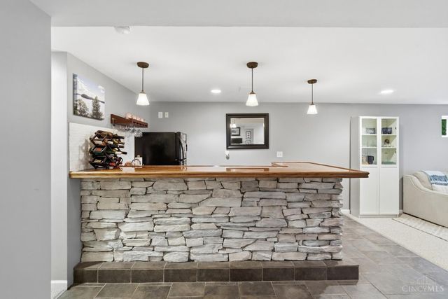 6809 Stewart Road, Columbia Twp, OH 45236