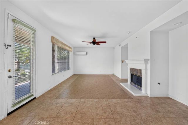 28 Lakeside, Buena Park, CA 90621