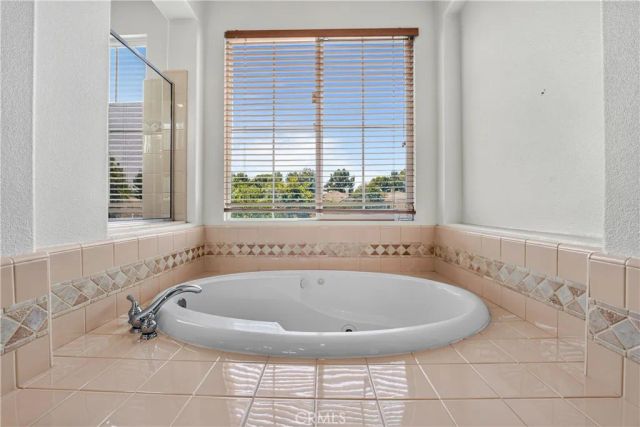 28 Lakeside, Buena Park, CA 90621