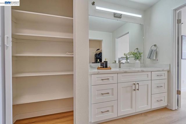 685 Dartmore Ln 365, Hayward, CA 94544