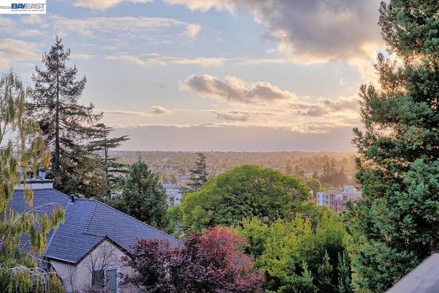 685 Dartmore Ln 365, Hayward, CA 94544