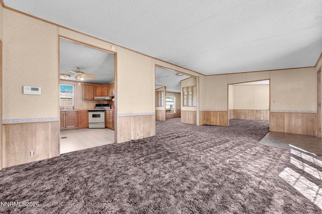 5527 Yukon Drive, Sun Valley, NV 89433