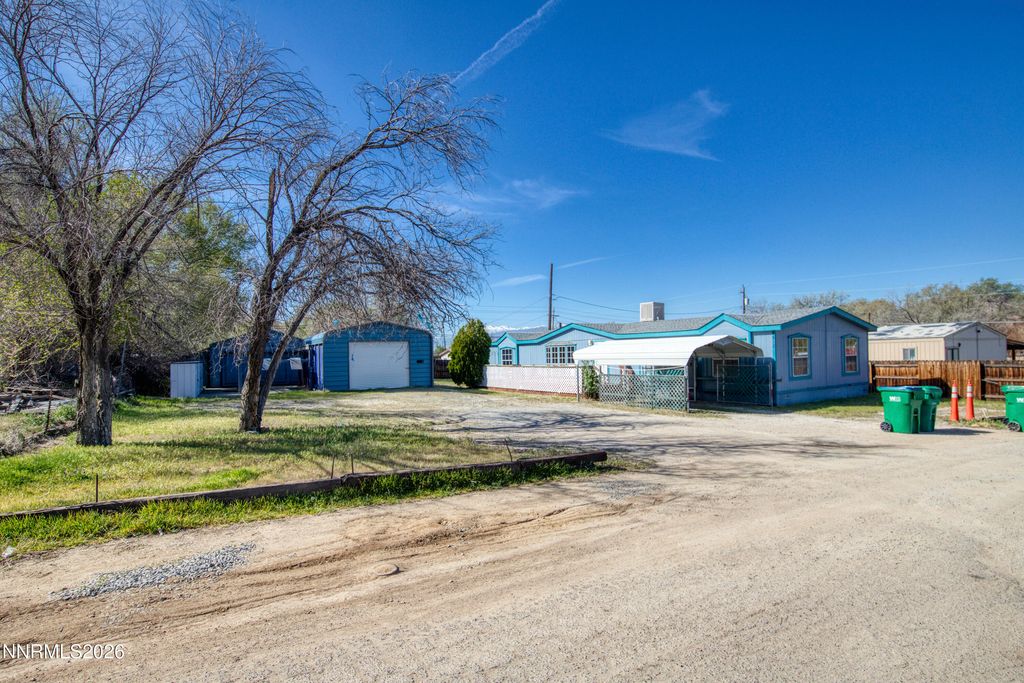 5527 Yukon Drive, Sun Valley, NV 89433